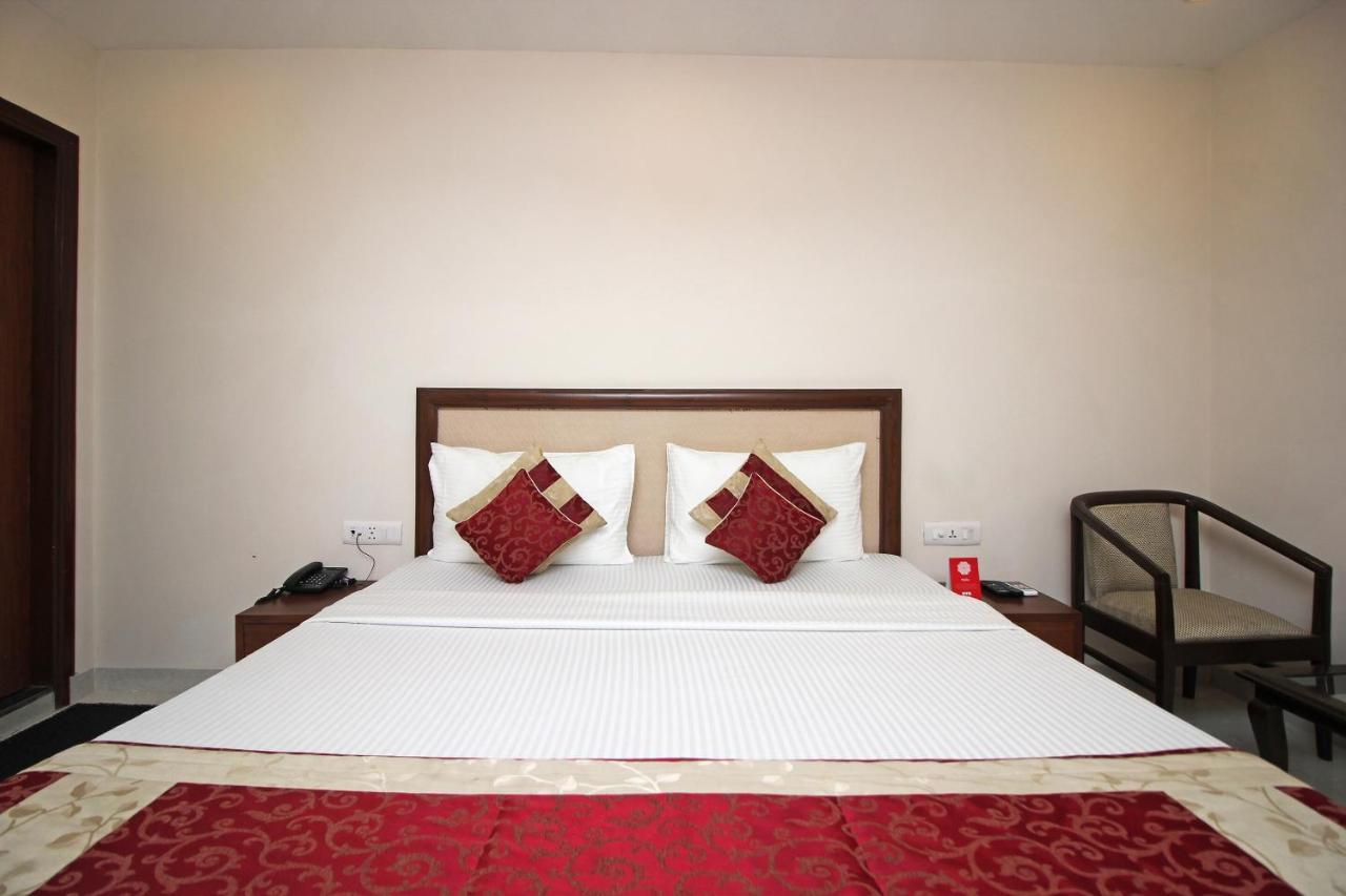 Oyo Hotel Blu Pebbles Near Delhi Airport Nowe Delhi Zewnętrze zdjęcie