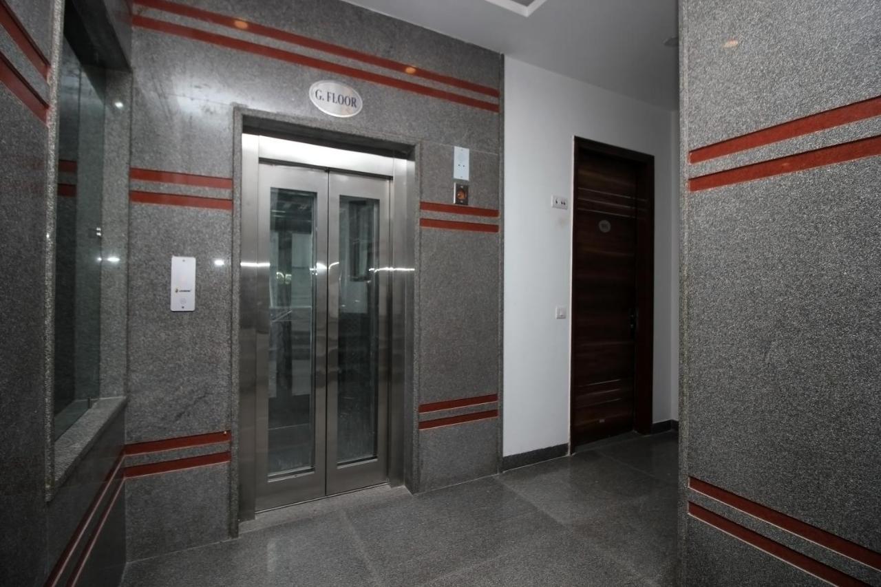 Oyo Hotel Blu Pebbles Near Delhi Airport Nowe Delhi Zewnętrze zdjęcie