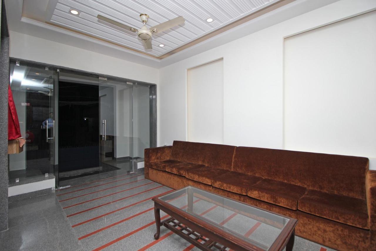 Oyo Hotel Blu Pebbles Near Delhi Airport Nowe Delhi Zewnętrze zdjęcie