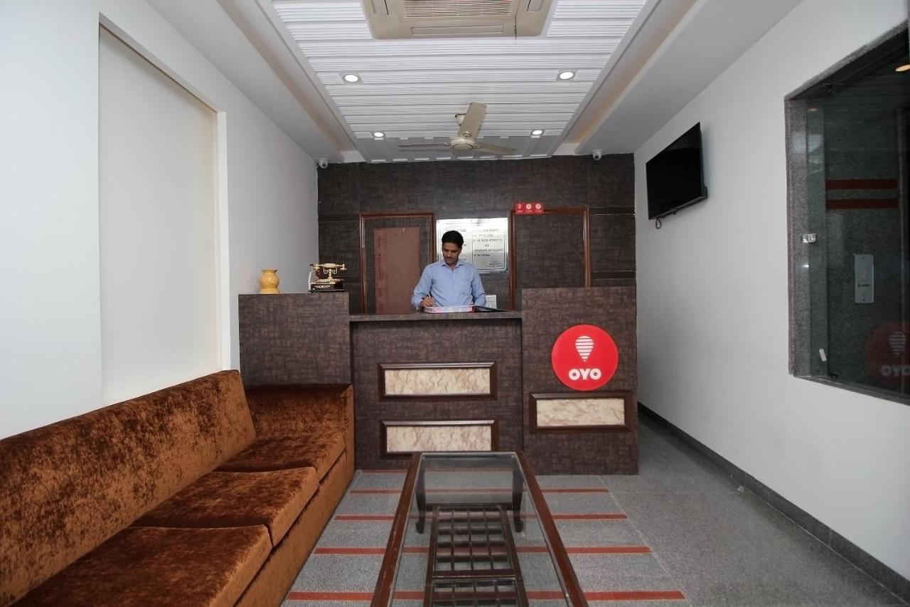 Oyo Hotel Blu Pebbles Near Delhi Airport Nowe Delhi Zewnętrze zdjęcie