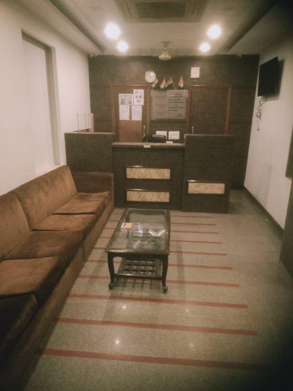 Oyo Hotel Blu Pebbles Near Delhi Airport Nowe Delhi Zewnętrze zdjęcie